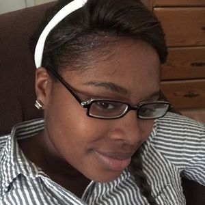 Meet your Posher, Sharelle